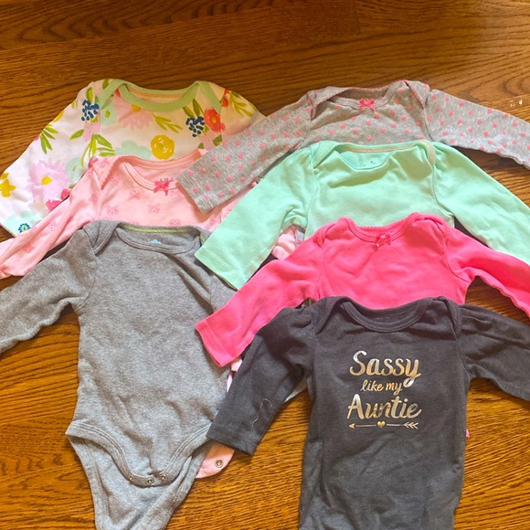 0-3 month 13 piece BUNDLE - Picture 4 of 4